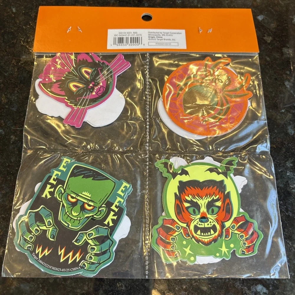 NEW Halloween Party  treat bags, fillable pumpkins, Glow In Dark Stickers